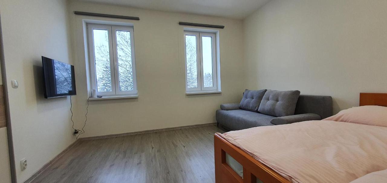 Apartment 35M2 Karlovy Vary Exterior photo